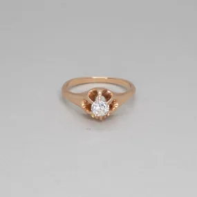 14K Vintage Petite Diamond Ring