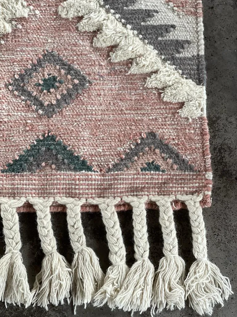 Hand Knotted Wool & Cotton RUG 25