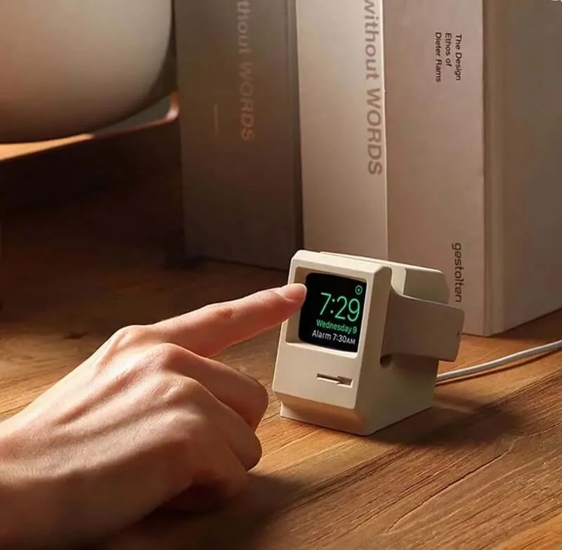 Macintosh Apple Watch Stand