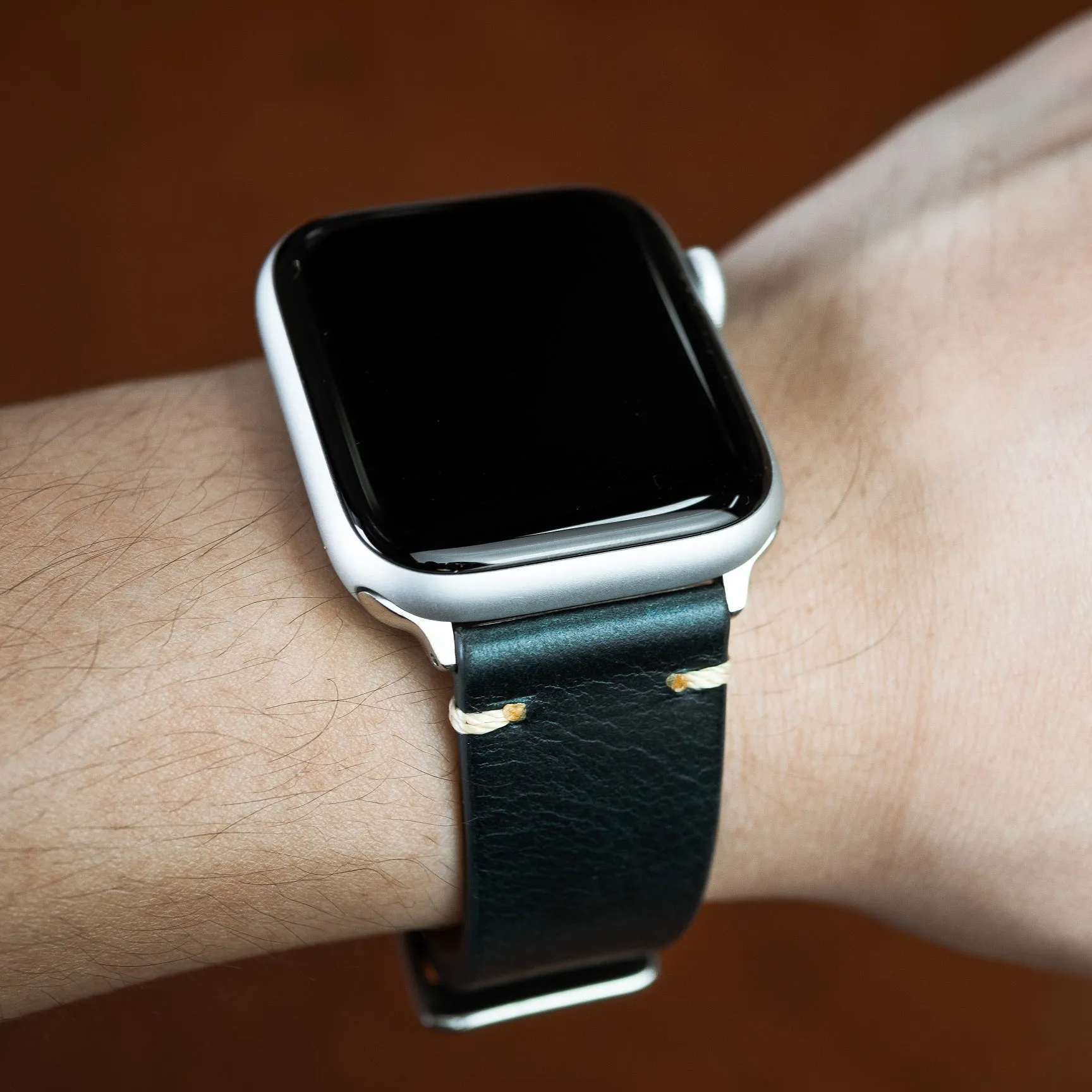 Premium Vintage Oil Waxed Leather Strap in Navy (Apple Watch)