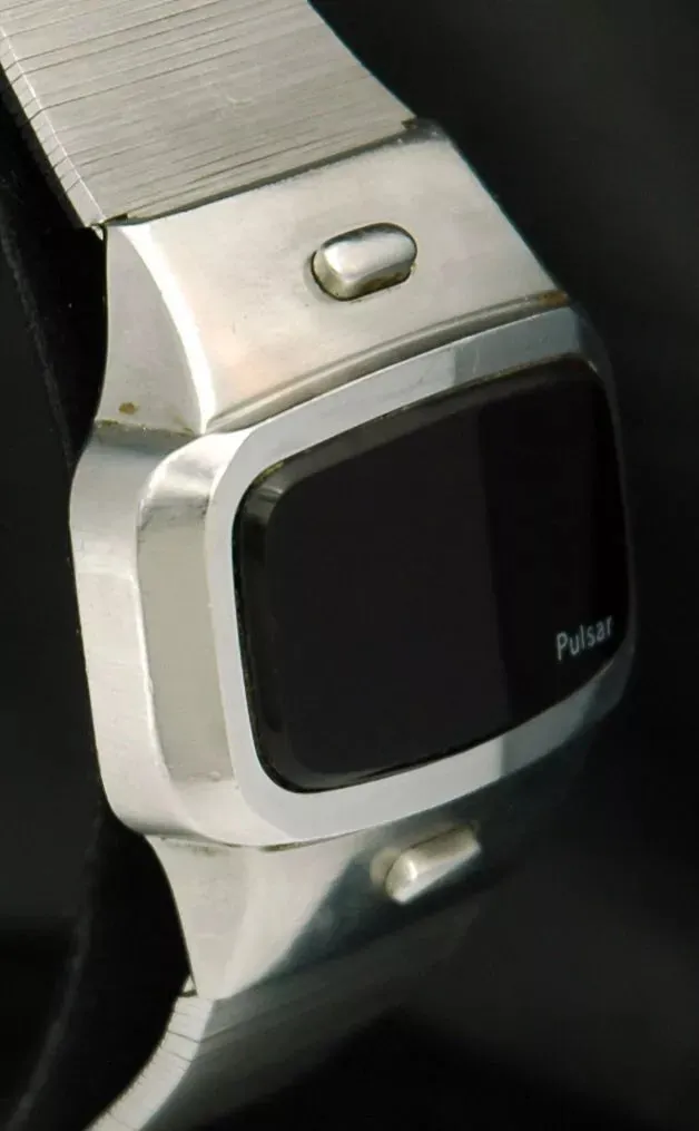 Pulsar Time Computer P4 Model 3408 Vintage 1975 SS Mens Dress Watch....33mm