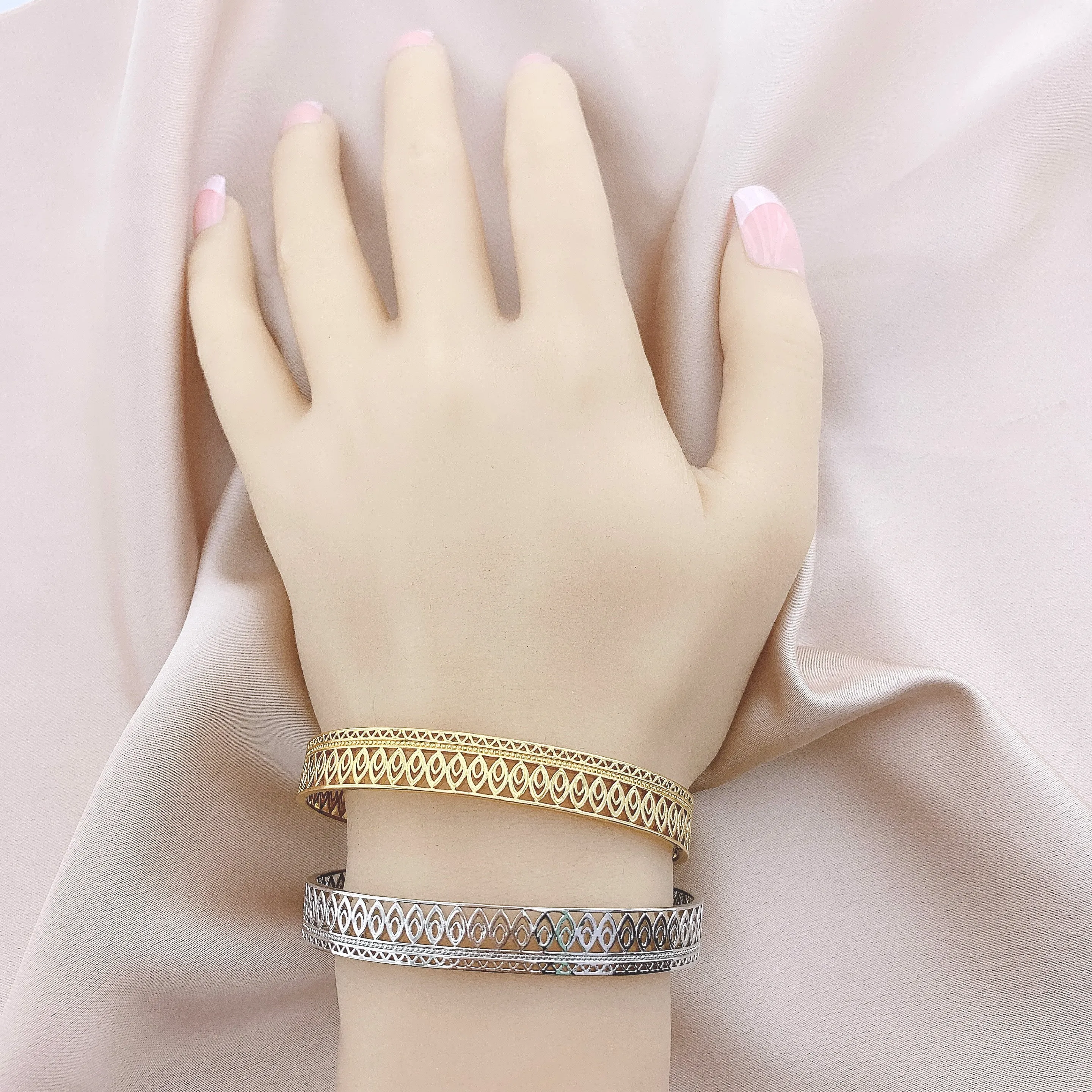 Women's Fashion Bangle Cuff